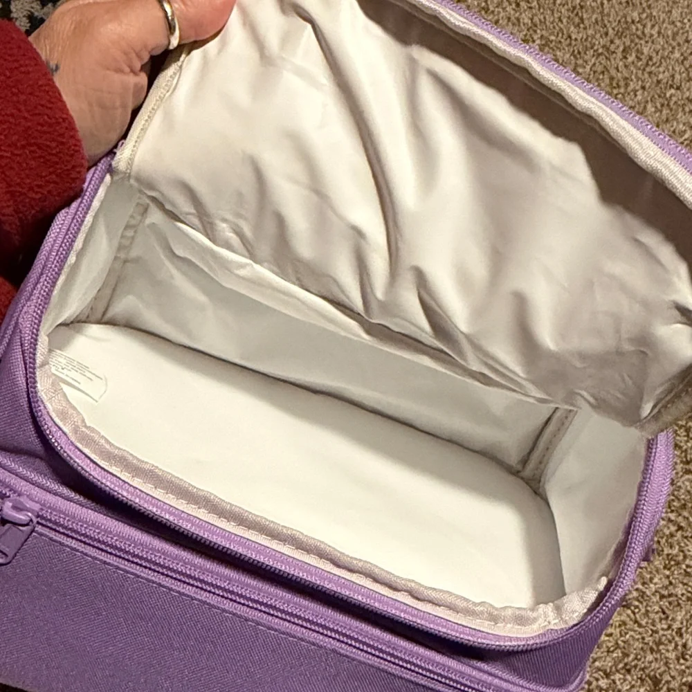 Purple FlowFly insulated lunch / travel bag or camera case - NWOT!